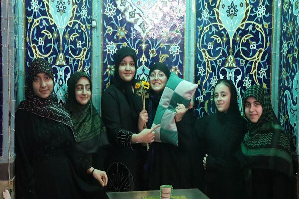 گزارشی از فرودگاه دل‌ها؛ زائران سکوت در باند پرواز به سوی خدا