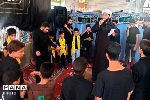 شور حسینی نوجوانان پیشتاز ارسنجانی در سوگواره «احلی من العسل»