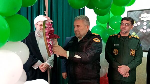  قاب‌های خبری از مراسم زنگ انقلاب در دبستان بوستان شهرستان بن