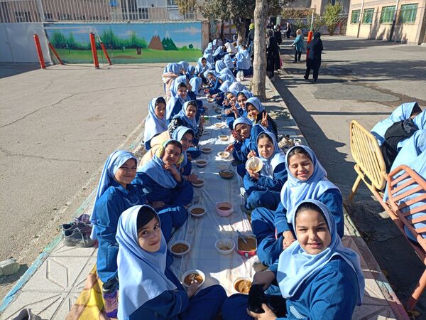عزاداری ایام فاطمیه در دبستان  بنت الهدی صدر ۲