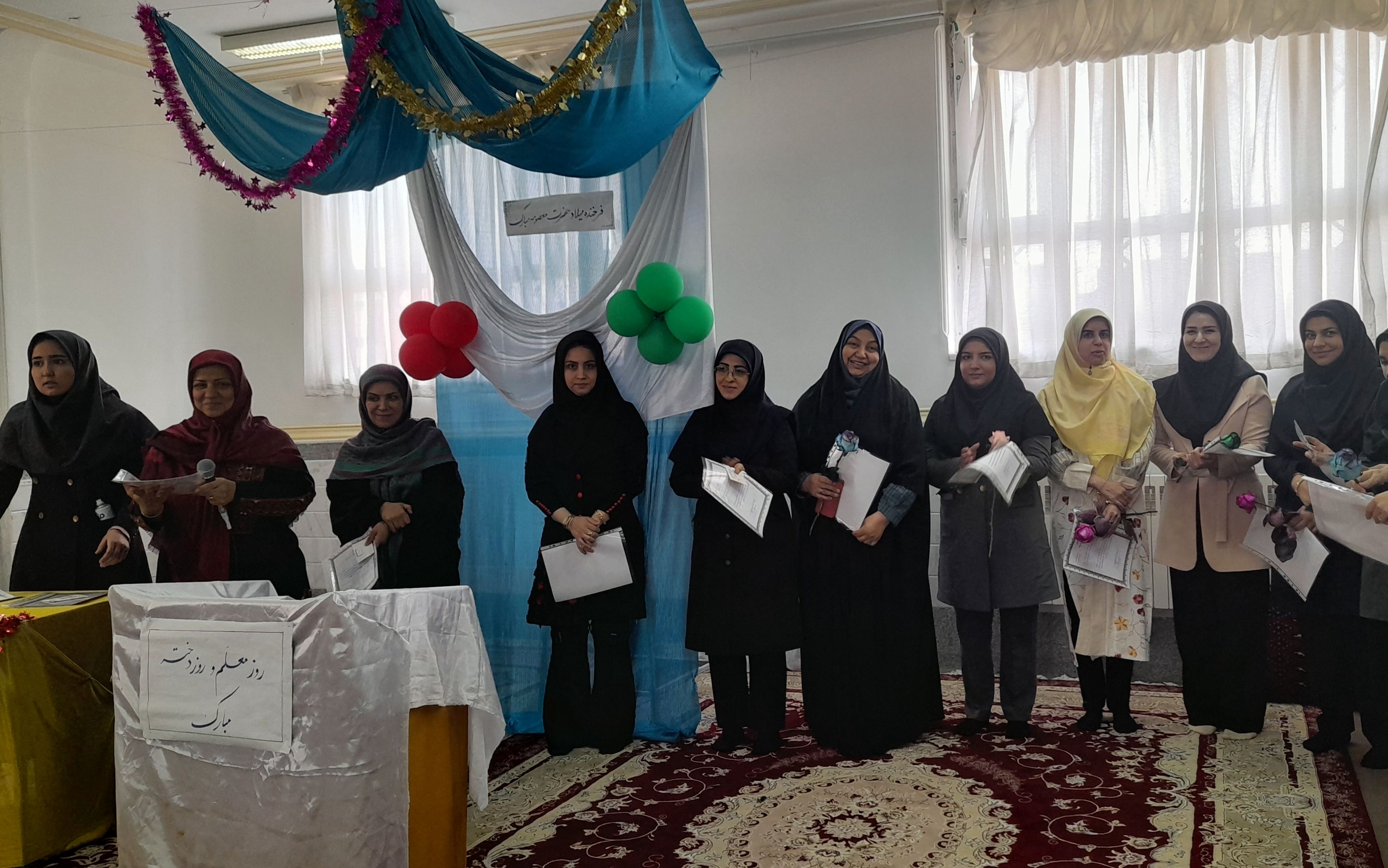 جشن روز دختر در دبیرستان حضرت خدیجه(س) جعفریه