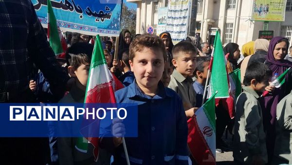 حضور پرشور مردم گالیکش در راهپیمایی 13 آبان