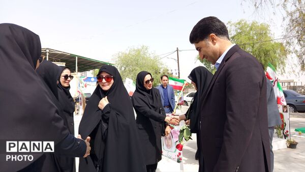 بازدید میدانی مدیرکل امور تربیتی از مراکز مشاوره، میز خدمت و کانون فرهنگی هنری میناب