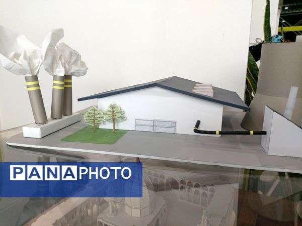 روز دوم نمایشگاه پژوهش و فناوری همزمان با هفته پژوهش در مشهد 