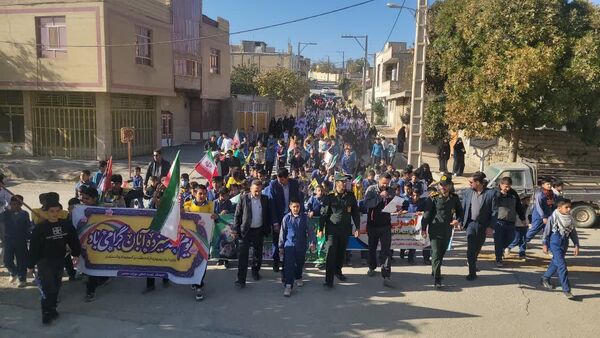 شوراب صغیر میزبان راهپیمایی باشکوه ۱۳ آبان و بزرگداشت روز دانش‌آموز