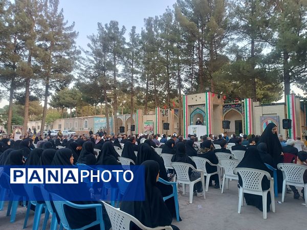 اولین سالگرد شهید محرم هادی میرآبادی بر سر مزارش برگزار شد  