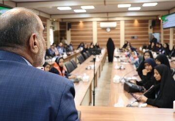 نشست مشاور وزیر در امور تشکل‌های دانش‌آموزی با کارشناسان سازمان دانش‌آموزی استان خراسان رضوی