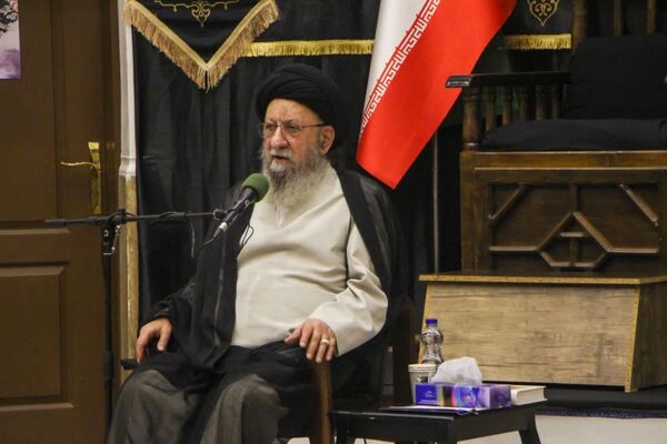 بدرقه معنوی ۷۰ پیشتاز گلستان به حج عمره در بیت‌الزهرا آیت‌الله نورمفیدی