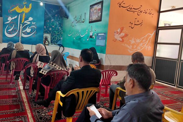 برگزاری جلسه آموزش خانواده در دبیرستان شاهد شهید قاسم سلیمانی