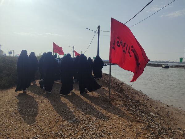 کاروان‌ دانش‌آموزی دختران در راهیان نور یادمان شهدای شلمچه