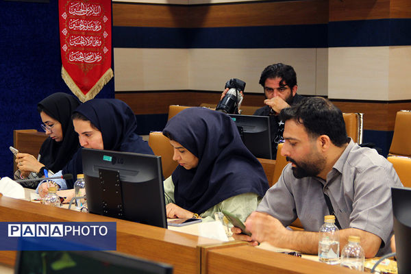 نشست خبری بیست و دومین رویداد فرهنگی «عطر سیب»