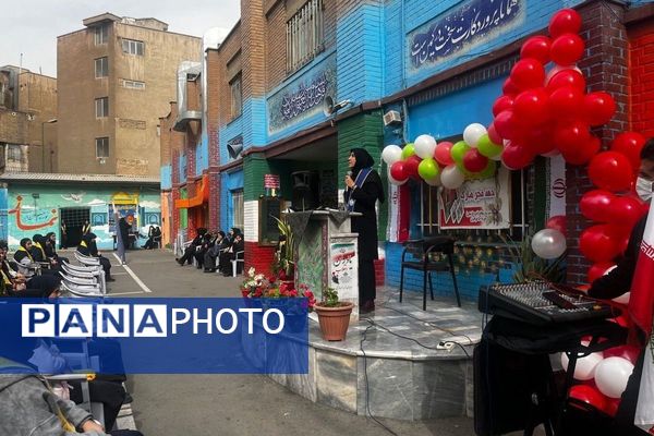 فجر دانش آموزی در قلبِ ری