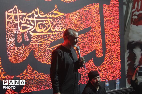 ورامین بار دیگر در سوگ اسارت؛ کاروان نمادین کربلا در خیابان‌های ورامین به حرکت درآمد