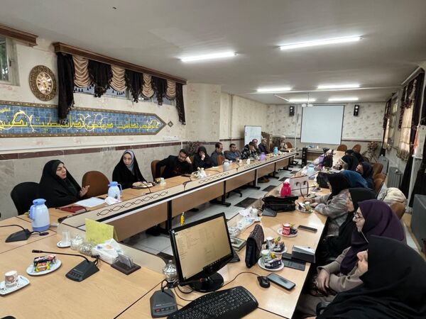 جلسه ارزیابان شناسایی معلمان نمونه شهرستان قدس