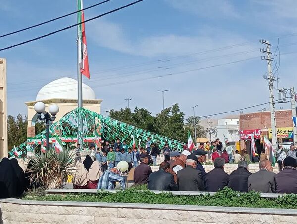 راهپیمایی 22 بهمن در لارستان 