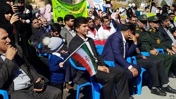 راهپیمایی باشکوه ۱۳ آبان در شهرستان بن 