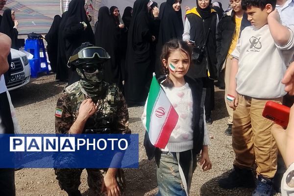 تولد چهل‌وهفت سالگی انقلاب‌اسلامی‌ایران در شهرستان اسلامشهر با مشارکت هزاران نفر از اقشار مختلف