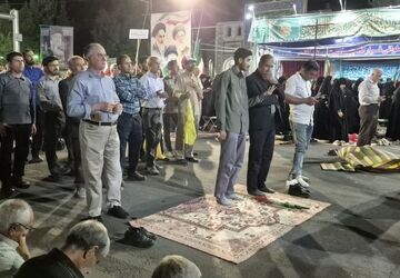 نماز استغاثه همزمان با سراسرکشور در کاشمر