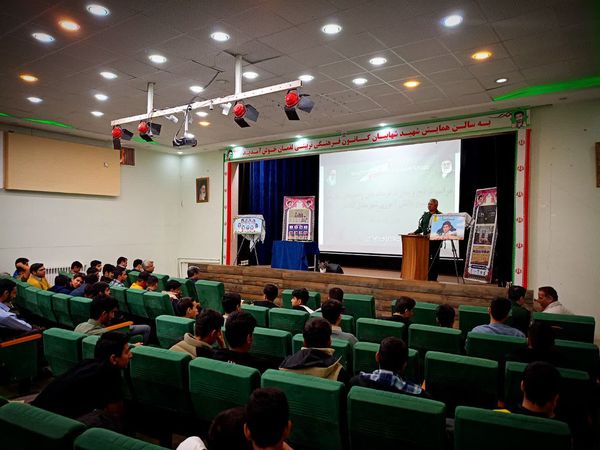 تودیع و معارفه فرماندهان واحد های مقاومت بسیج دانش آموزی شهرستان کاشمر