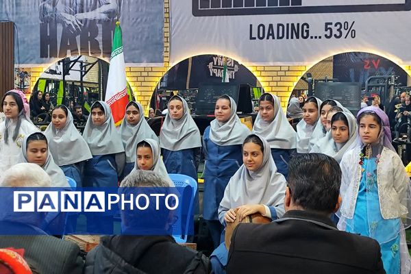  خدمت‌رسانی دولت به مردم زرقان در دهه فجر 