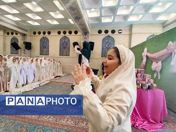 جشن تکلیف دانش‌آموزان مدرسه نصرت مظاهری ناحیه 4 کرج 