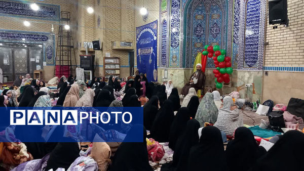 اعتکاف دختران دانش‌آموز در قم