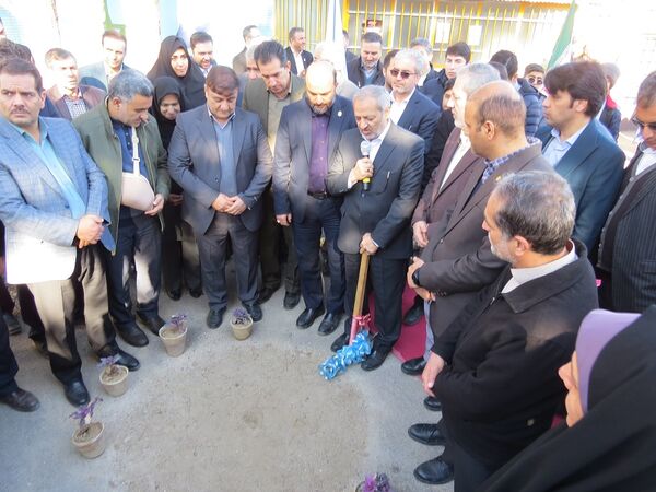 کلنگ زنی نمازخانه مدرسه پسرانه تیزهوشان بجنورد