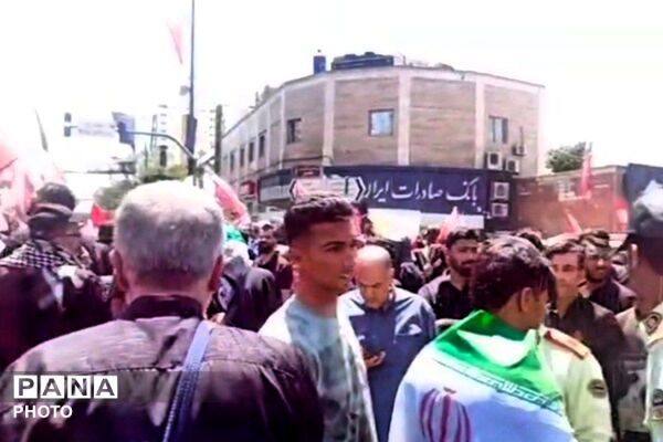 حضور حماسی مردم ولایتمدار مشهد مقدس