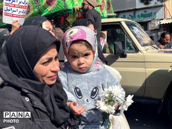 حضور موج چشم گیر مردمی در تشییع پیکر شهید بیت رهبری