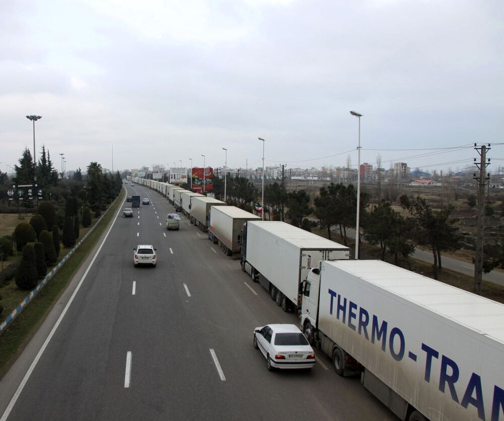 رانندگان ۷۰۰ کامیون ایرانی در افغانستان منتظر ورود به ایران هستند