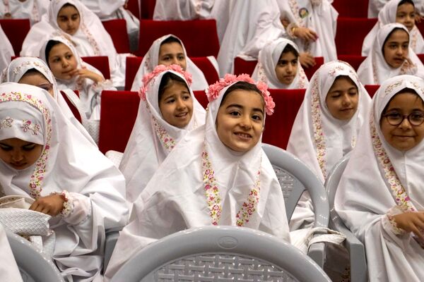 برگزاری جشن روزه‌اولی‌ها برای دانش‌آموزان دختر شهرستان محلات