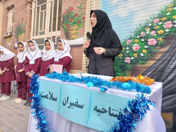 جلسه توجیهی  سفیران سلامت دبستان دخترانه شطیطه۲