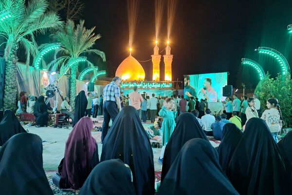حال و هوای کافه شهدا در شب میلاد نبی اکرم(ص) و امام جعفر صادق (ع)