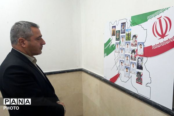 ردپایی از نقش و نگار در نمایشگاه دائمی شهرداری قرچک با آثار جشنواره دانش‌آموزی فرهنگی- هنری فردا