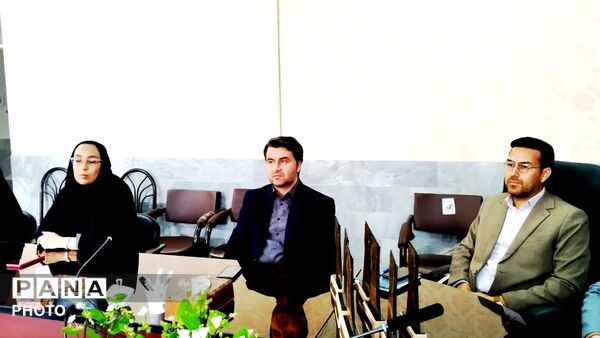 مراسم تجلیل از معلمان منتخب نمونه منطقه ای شهرستان کلات 