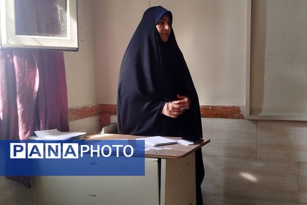  مسابقات قرآن و عترت دانش‌آموزی با حضور پرشور آینده‌سازان