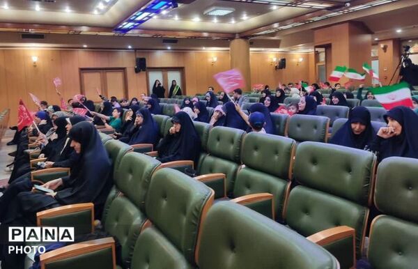 تجلیل از برگزیدگان مسابقات قرآنی غدیریه