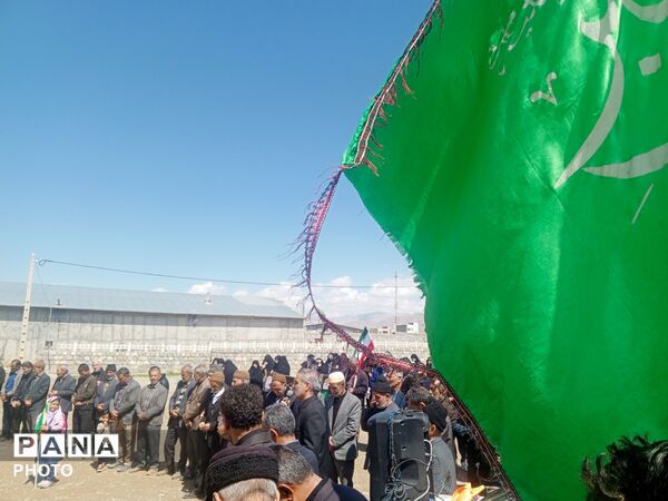 مردم شهر تیتکانلو در سوگ چهلمین روز شهادت رهبر معظم انقلاب