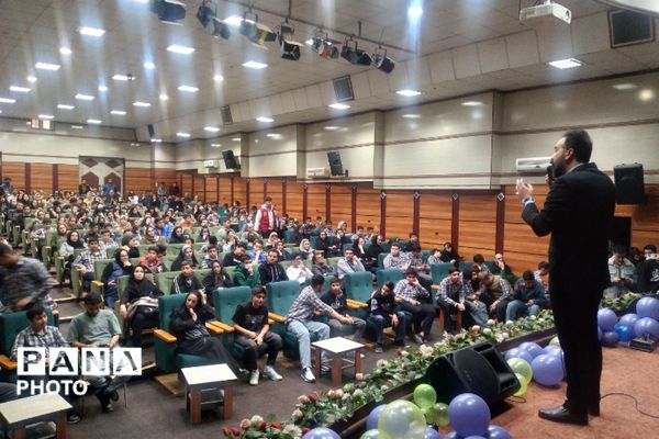 همایش‌های هدایت تحصیلی ویژه دانش‌آموزان پسر ناحیه دو شهرری 