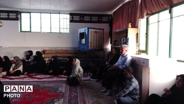 اولین جلسه انجمن اولیا دبیرستان عزت طلایی نیشابور در قاب پانا 