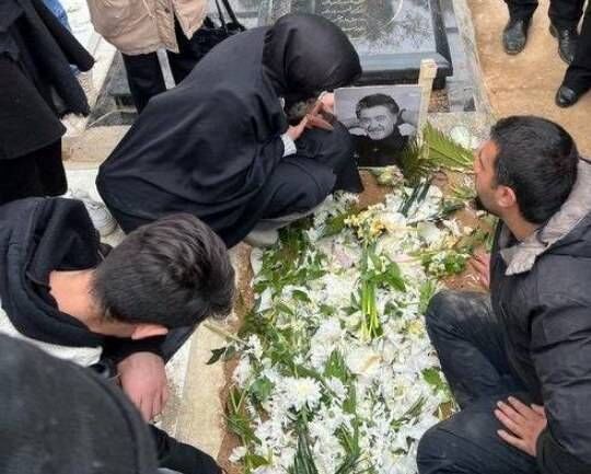 بدرقه رضا رویگری به خانه ابدی