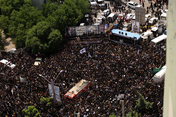 تشییع پیکر اولین استاندار شهید در زادگاهش مراغه