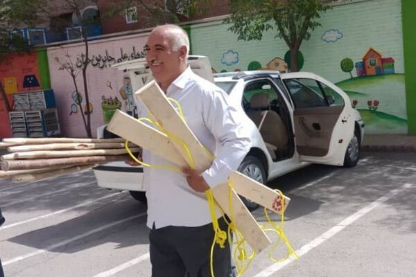 برگزاری دوره‌های توانمند سازی در دبستان ۱۸ دی ناحیه دو شهرری با حضور مدرس سازمان دانش‌آموزی 