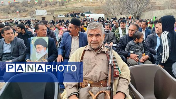 تجدید میثاق مردم با آرمان‌های انقلاب در سایه وحدت و ایمان