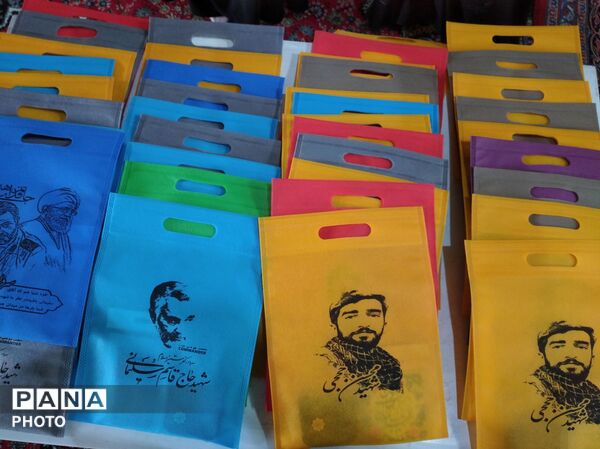 تجلیل از معلمان؛ برتر به مناسبت روز معلم در ملایر