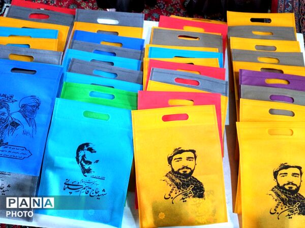 تجلیل از معلمان؛ برتر به مناسبت روز معلم در ملایر