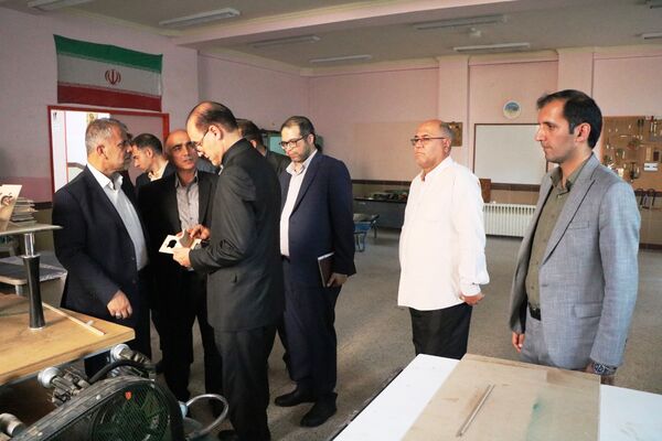 سفر یک روزه رئیس سازمان مدارس و مراکز غیردولتی به آذربایجان غربی