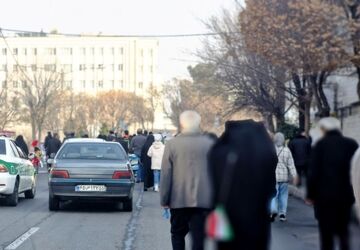  پارک گلچین درمدار انقلاب اسلامی