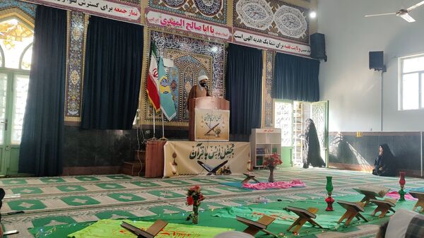 عطر قرآن در مسجد المهدی معمولان پیچید