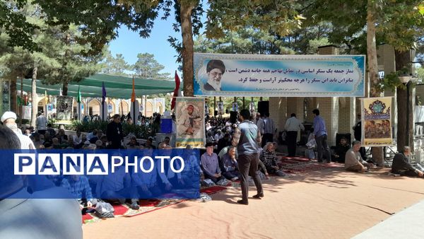 نماز جمعه در جوار شهدای بهشت فضل نیشابور 